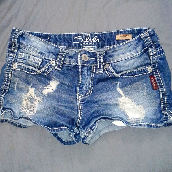 Silver Jeans Pants - Silver Jeans Frances Short sz28